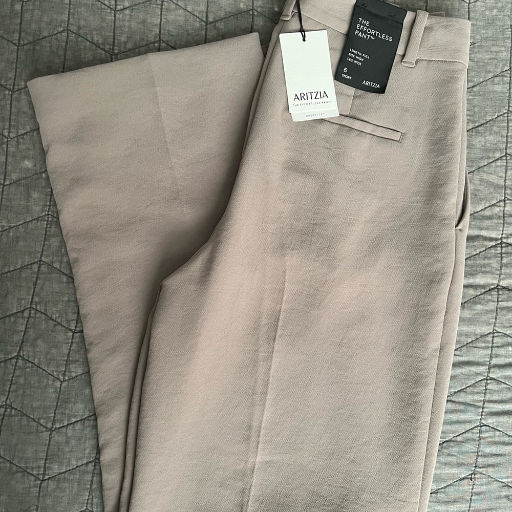 Aritzia Women’s Effortless Pants - Turner Taupe